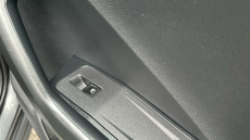 Volkswagen T-Roc 1.0 TSI Life 5dr Petrol Hatchback